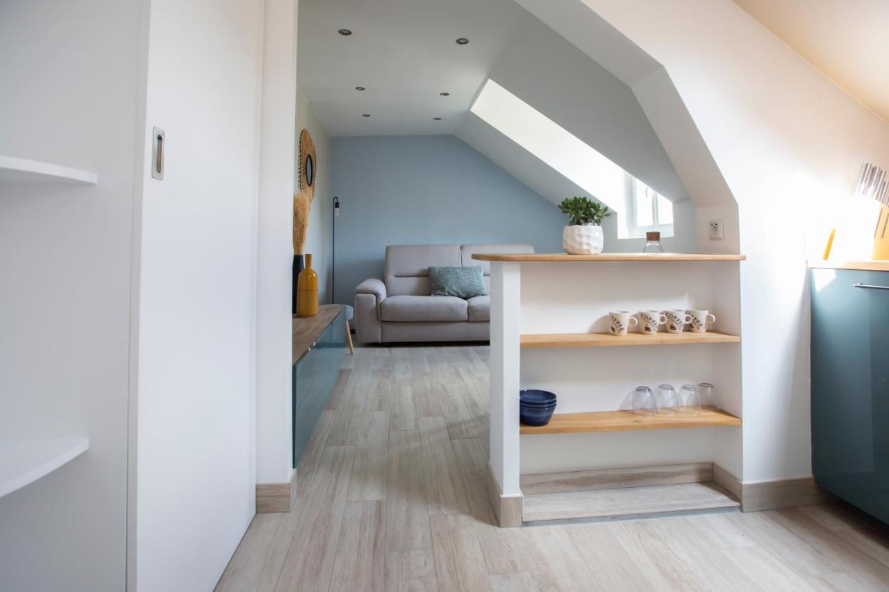 Modern Apartement In The City Center. ポワシー エクステリア 写真